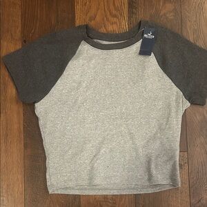 NWT - Hollister Two-Tone Gray Raglan Tee